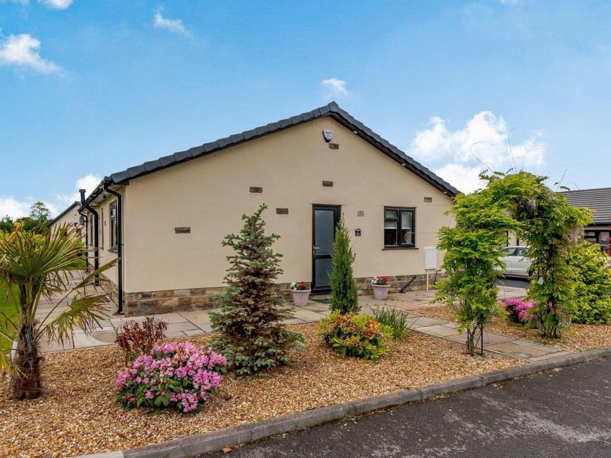 Willows Cottage Blackburn  Exteriör bild